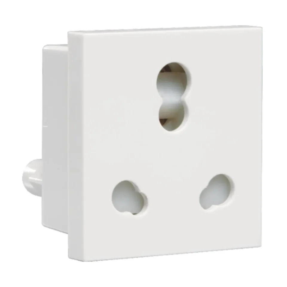 10 A - 25 A Shuttered Socket