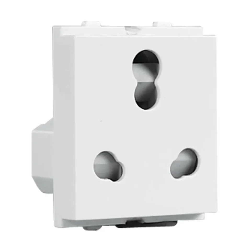 10 A - 25 A Shuttered Socket